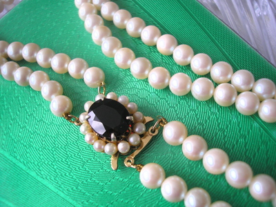 Vintage ARDEN Simulated Pearls