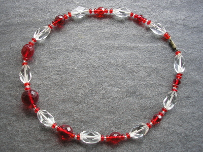 ART DECO 1920's/30's  Red Cut Glass Necklace