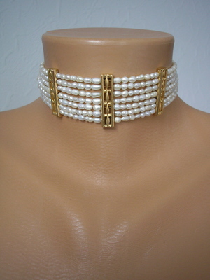 Vintage NAPIER (signed) Rice Pearl Choker